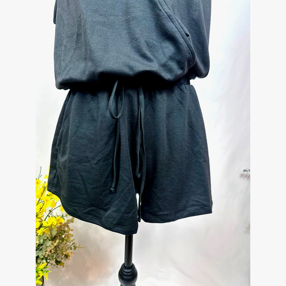 LBLC the Label Lauren Romper Drawstring Waist Pockets Black L - Picture 10 of 16